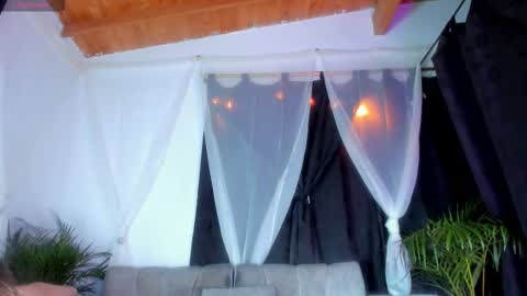 aura online show from October 23, 2:57 am