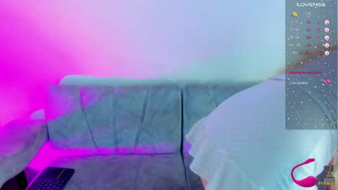 aura online show from February 14, 1:56 am