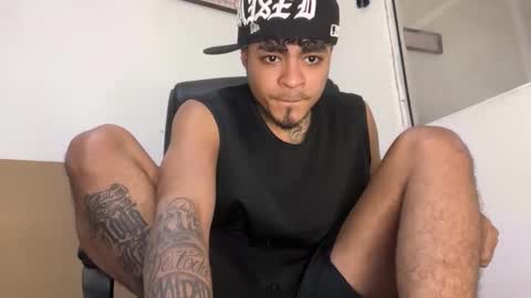 freyva_ online show from January 8, 6:19 am