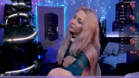 Frida A boost to fortune for the one who gives a thumbs up and a bonus lucky for those who support me by joining the fanclub online show from December 22, 2:24 pm