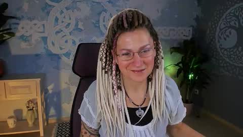 Frida Tander online show from February 9, 5:11 am