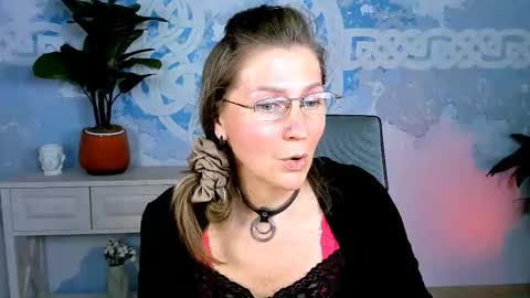 Frida Tander online show from September 19, 1:26 pm