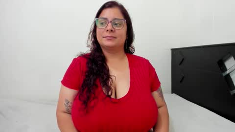 Lucy online show from September 30, 7:24 pm