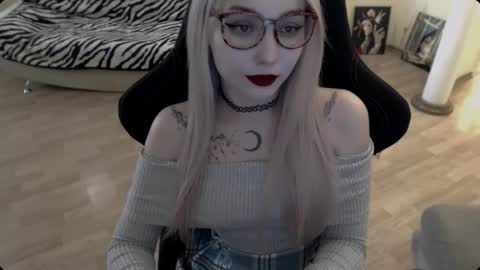 Lilith online show from November 26, 11:40 am