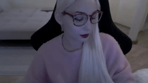 Lilith online show from April 16, 7:30 am