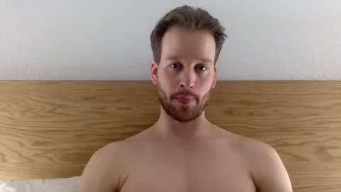 frozenyoga online show from March 3, 10:28 pm