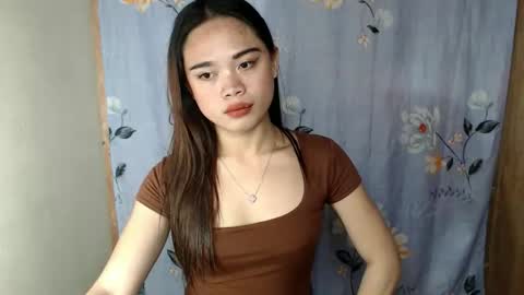 Snapshot of fuchsia_love chatting on September 23, 7:46 am HI IM RONA DONT FORGET GIVE ME THUMBS UP AND JOIN TO MY FANCLUB online show from September 23, 7:46 am