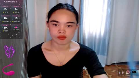 Snapshot of fuchsia_love chatting on October 21, 12:16 am HI IM RONA DONT FORGET GIVE ME THUMBS UP AND JOIN TO MY FANCLUB online show from October 21, 12:16 am