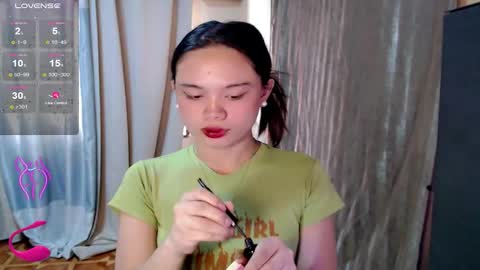Snapshot of fuchsia_love chatting on October 11, 11:52 pm HI IM RONA DONT FORGET GIVE ME THUMBS UP AND JOIN TO MY FANCLUB online show from October 11, 11:52 pm