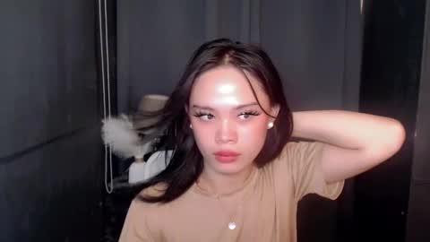 Snapshot of fuchsia_love chatting on December 7, 5:54 am HI IM RONA DONT FORGET GIVE ME THUMBS UP AND JOIN TO MY FANCLUB online show from December 7, 5:54 am