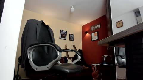 SERGIO THE SEX LAWYER online show from May 8, 6:19 am