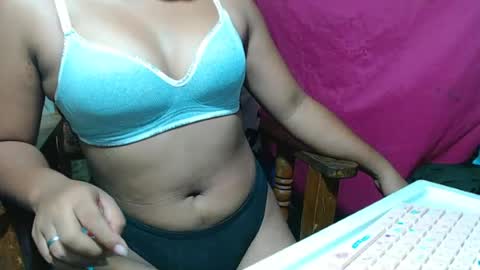 fucking_horny_clits online show from June 14, 9:44 am