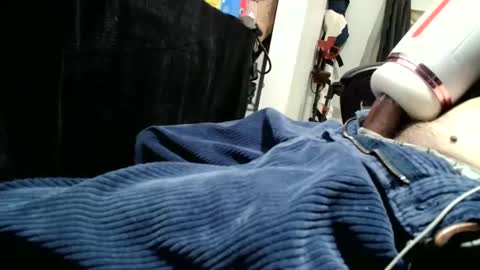 fuckmeallday1975 online show from April 28, 7:12 am