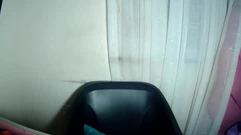 fuckmehot4 online show from November 14, 9:05 pm