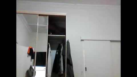 Snapshot of full4cefull chatting on February 27, 10:01 am Pizzaz online show from February 27, 10:01 am