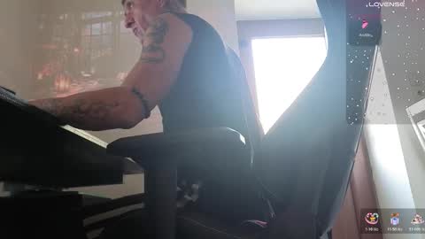 FullArtOfSex online show from November 11, 8:49 am