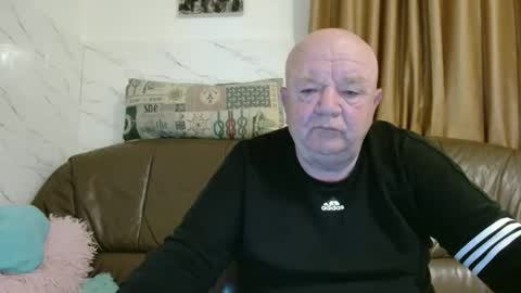 fullballs6 online show from March 17, 3:11 am