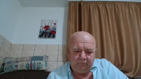 fullballs6 online show from December 14, 2:00 am