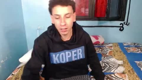 fun_and_horny_ online show from October 22, 11:17 pm