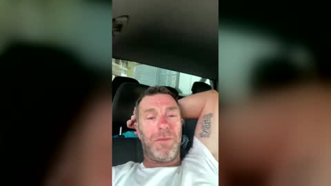 funaussieguy80 online show from April 15, 7:12 am