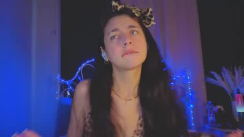 Tiffany online show from October 11, 3:44 am