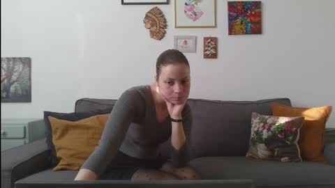 funservice online show from December 5, 7:54 am