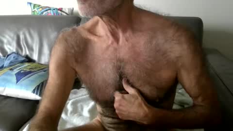 Snapshot of furrydawg chatting on March 10, 4:57 pm furrydawg online show from March 10, 4:57 pm