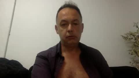 Snapshot of futbolin95 chatting on October 26, 12:00 am futbolin95 online show from October 26, 12:00 am