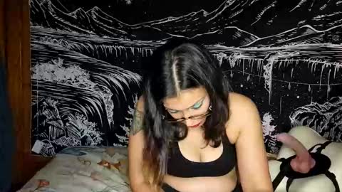 futuresizequeen online show from November 27, 4:09 am