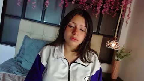 FIRE AND FOX online show from September 21, 8:24 pm