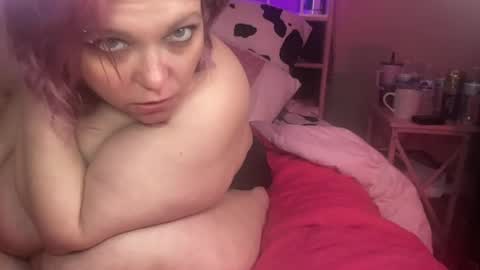 g0ldenare0las online show from August 8, 5:17 am