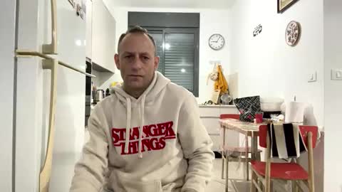 g103031910303 online show from March 3, 7:10 pm