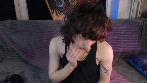 Ian online show from May 12, 11:47 pm