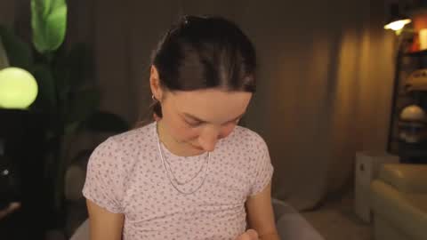 G online show from February 25, 5:51 pm