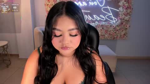Snapshot of gabriellalee_ chatting on September 24, 2:40 am Gabriella Lee online show from September 24, 2:40 am