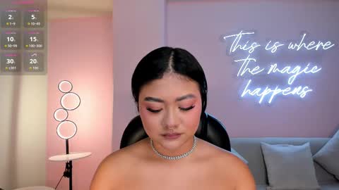 Snapshot of gabriellalee_ chatting on October 7, 2:40 am Gabriella Lee online show from October 7, 2:40 am