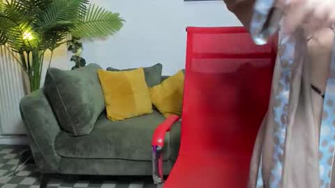 Gabrielle online show from February 5, 7:01 am