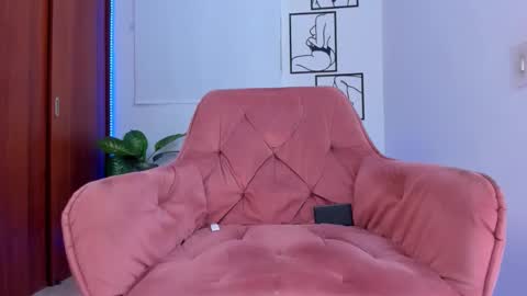    online show from November 13, 9:39 pm