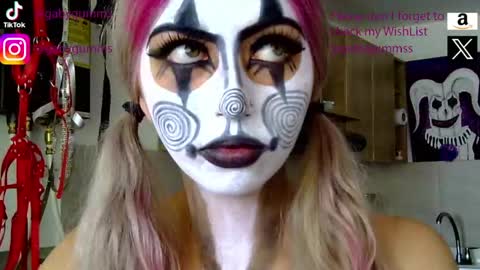 gabygumms online show from September 20, 2:20 pm