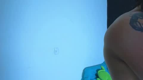 Snapshot of gael__david chatting on October 8, 5:24 am Gael online show from October 8, 5:24 am