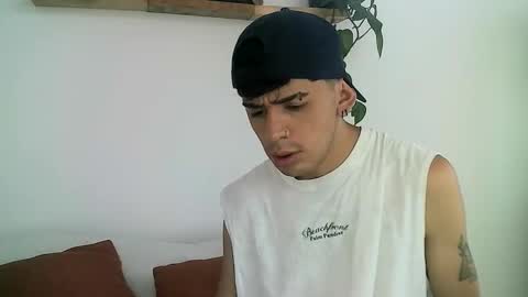 Gael Garca online show from February 15, 7:45 pm