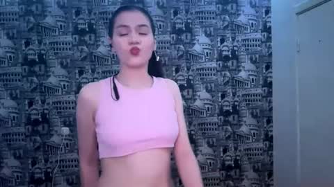 Abigail online show from December 19, 7:31 pm