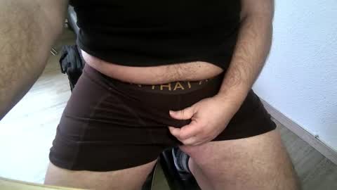 Stutzen online show from February 9, 2:42 pm