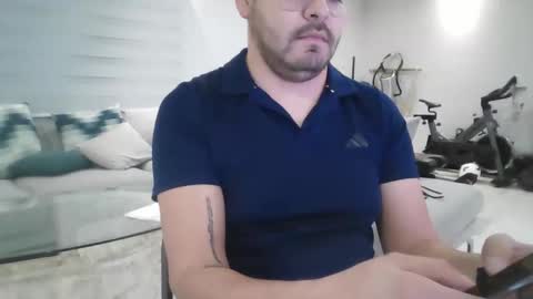 galoricardo10 online show from February 21, 7:33 am