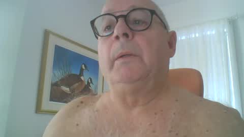 Snapshot of gamin68 chatting on January 27, 1:52 pm gamin68 online show from January 27, 1:52 pm