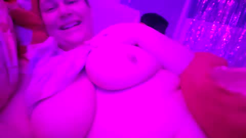 gapemyhoneypot online show from December 4, 2:36 am