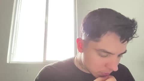 garypinepineapple online show from April 23, 10:11 pm