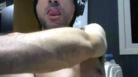 gauchors21 online show from February 15, 3:20 am