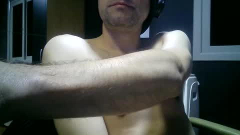 gauchors21 online show from September 9, 2:33 am