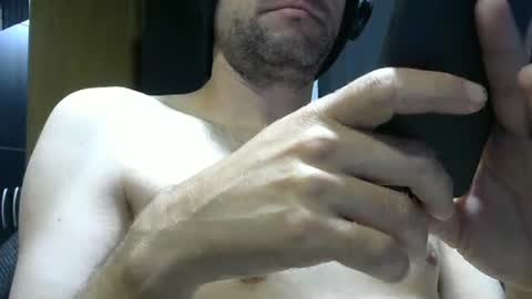 gauchors21 online show from December 28, 10:36 am